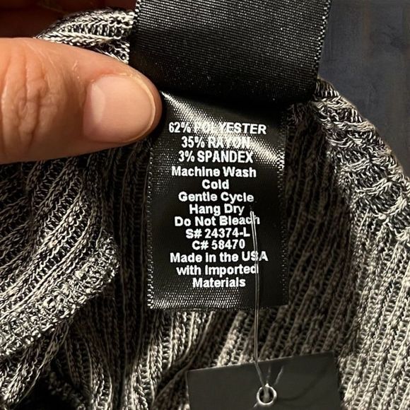 Agnes & Dora‎ Wrap Crop Top Women's Size Small Gray Ribbed Long-Sleeve V Neck - Picture 5 of 6